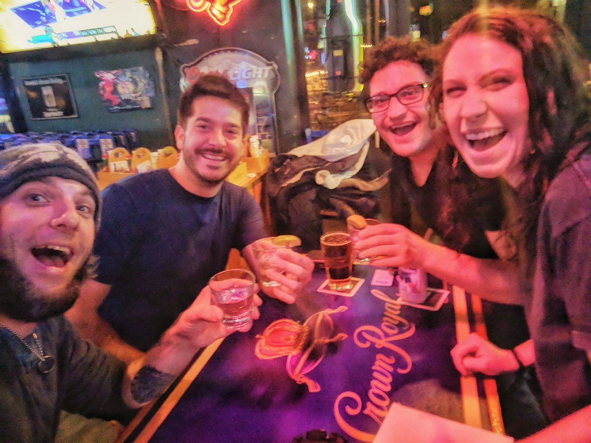 osteoporosasaur's tweet photo. so, these humans....
#MessyFaces https://t.co/9CyqxNniS3