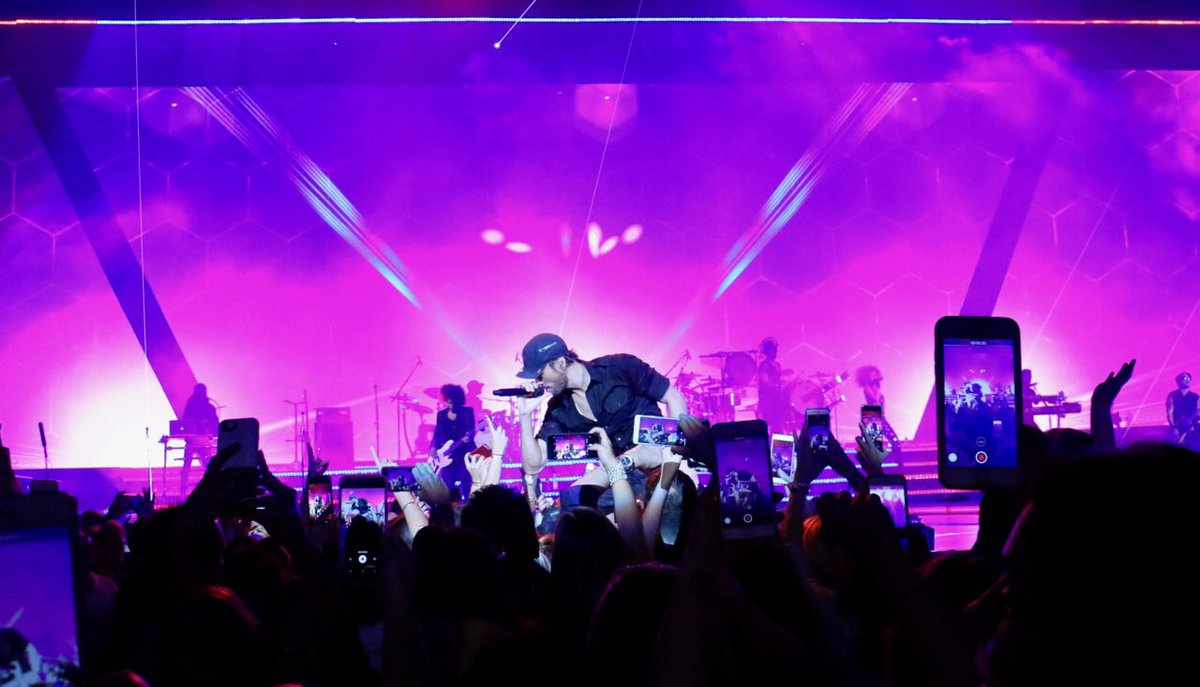 Enrique Iglesias tweet media