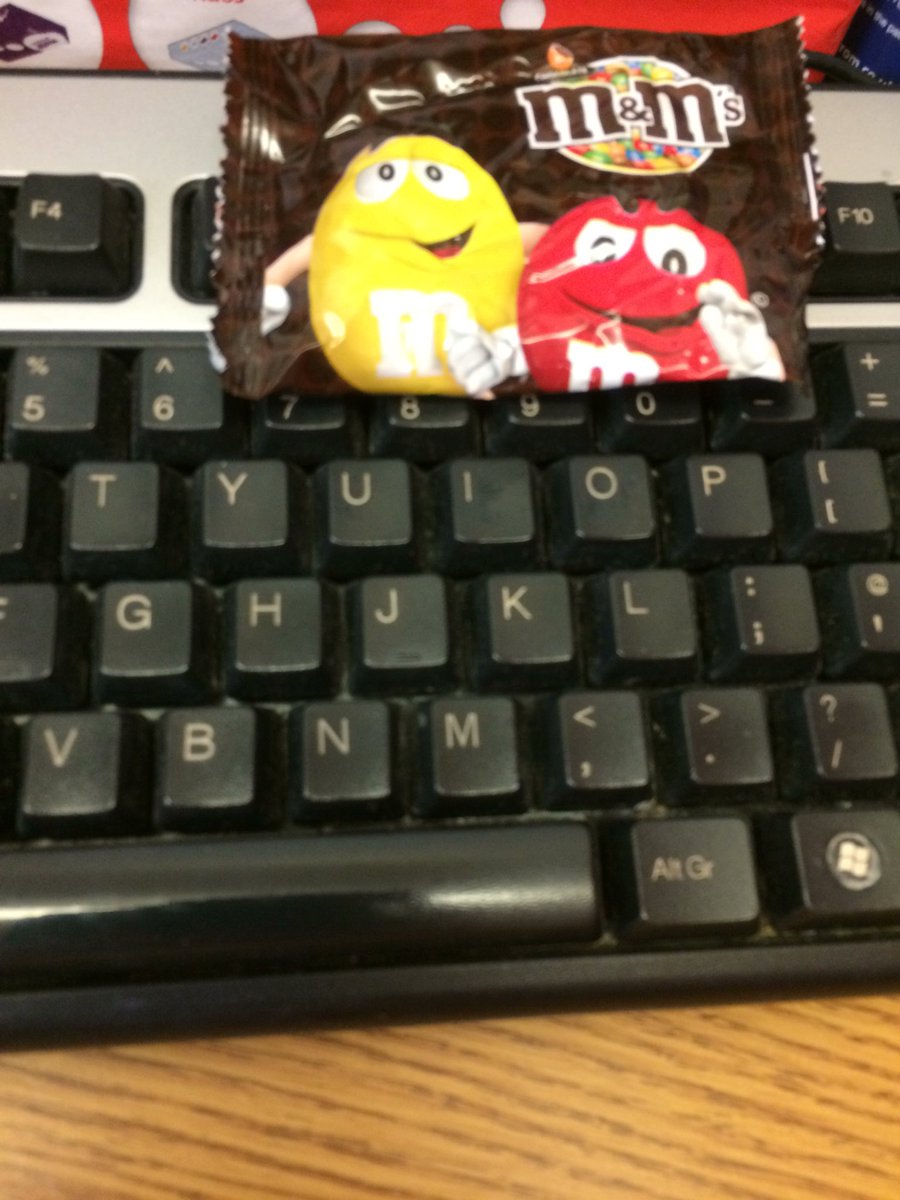 etaoinabeanz's tweet photo. All wards covered highlighting awareness (sorry ED and OPD) on #StopPUDay2017 @Beaumont_Dublin and came back to this 🤗Thanks @sibhs45 https://t.co/r1Png3SzEI