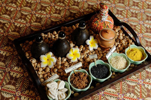 SpaIncMag's tweet photo. #SpaFacts: The spa industry is a $16.8 billion powerhouse with more than five million spa visits in 2016, each with an average spend of $91. #wellnesstravel #travelthursday https://t.co/t3dvH8d2EF via @TravelPulse https://t.co/lKHwDksduS