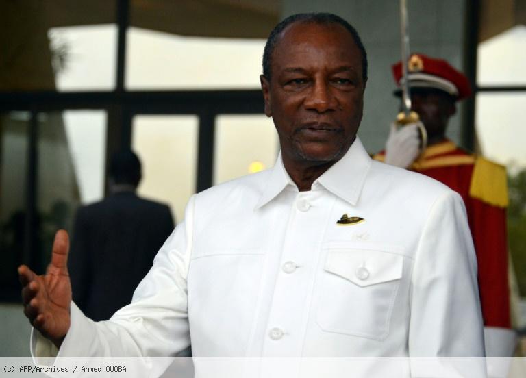 romandie's tweet photo. A Paris, la Guinée lève 20 milliards de dollars d'engagements https://t.co/y5MgGYuf2u https://t.co/roGjfhw4Wo