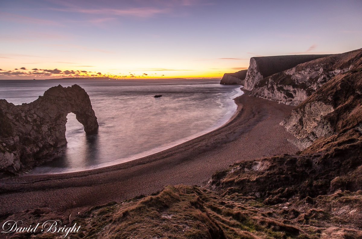 Bulk10Db's tweet photo. #durdledoor #sunset #beach @WMNNews @swcoastpath @DorsetMag @jurassic_coast @TravelDorset @DorsetLifeMag @dorsetforyou @AP_Magazine #photography @LulworthEstate @LulworthRangers https://t.co/0E7tp9Cf0P