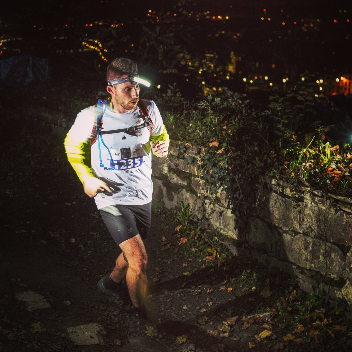 bri_csl's tweet image. #SquadRunner #Running #Sport #Strava #Garmin #LifeStyle #picoftheday #Trail #Namur #Belgique #Photo #Nature #Citadelle #Soirée #Nocturne #tree #MarathonDeNamur #Kalenji #Salomon #speedcross4