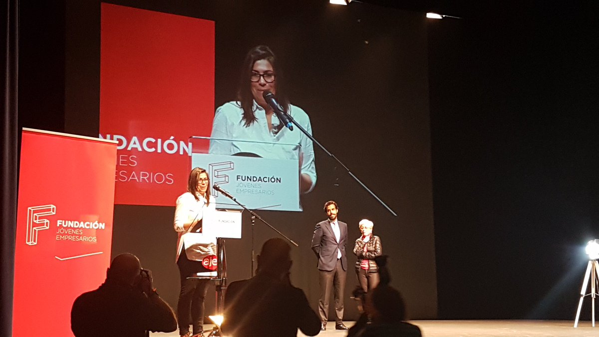 AikaVentures's tweet photo. Hoy estamos en la entrega de #PremiosAjeAsturias2017 ¡Enhorabuena a los ganadores! #Ninefplus #Propharex #Neurofuncion @Triditive @abamobile_sp https://t.co/VQFwHuPdSu