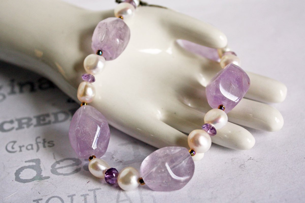 Amethyst and Pearl Bracelet, Chunky Amethyst Bracelet, February B… tuppu.net/981904bc #Jetteam #AmethystJewelry