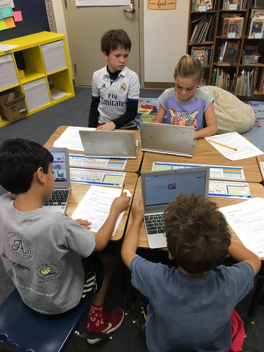 KateAndersonEDU's tweet photo. Partners learning about 'The Key to Keywords' @CommonSenseEd #DMUSD #DMHeights #DMHeights3 https://t.co/FzsROWf3Am
