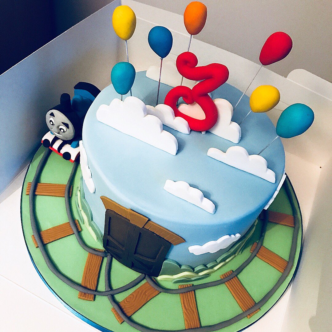 Tidbits Treats On Twitter Thomas The Tank Engine Cake Happy