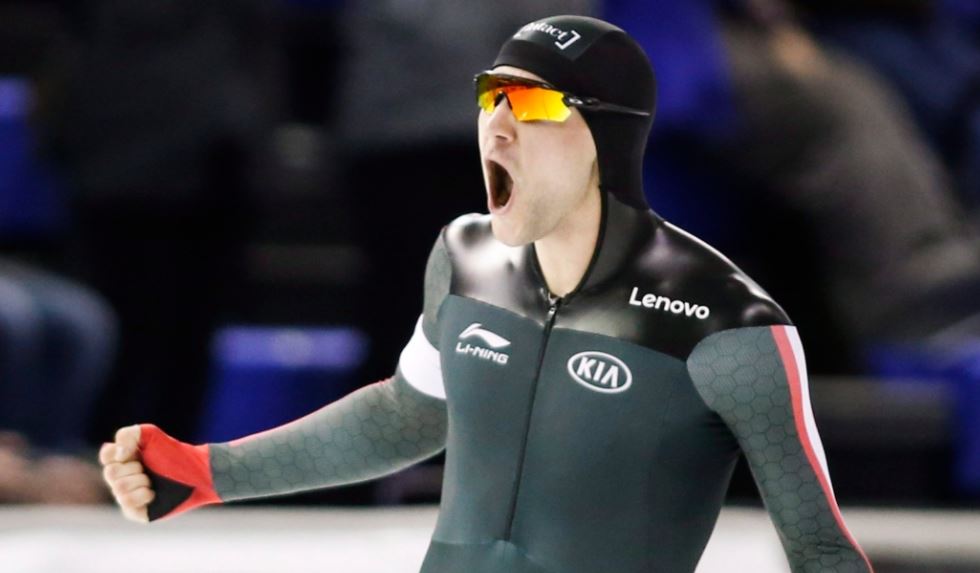 I was watching the ISU world cups, and look, <a href="/LenovoCanada/">Lenovo Canada</a> sponsors a speed skater!

<a href="/lenovo_UKI/">Lenovo UK & Ireland</a> I think we should talk, I know all the GB speed skaters, I can get you in on the ground floor. 😎⛸️🇬🇧