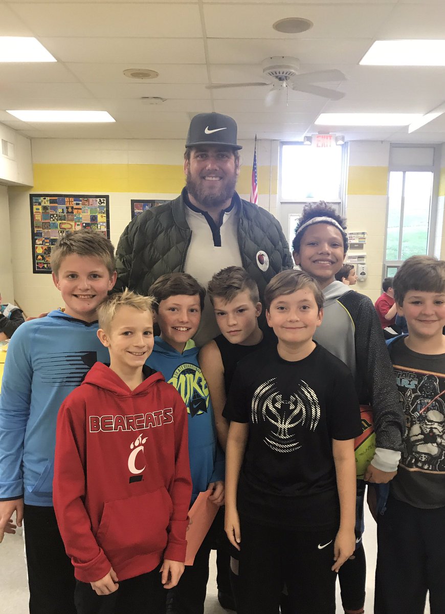 GenaShields tweet media