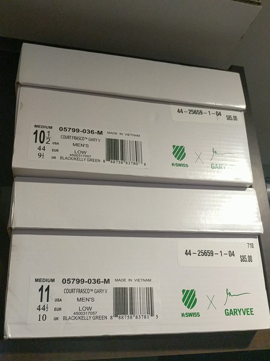 nikhilchhajar's tweet image. RT AaronSyman: CoreyDunn_ SB18II garyvee I got you. I was there to meet Gary not really there for the shoes. &quot;Doing the right thing is always the right thing&quot; call me. I will give you a very fair price. The 10.5s are mine!!!  by garyvee #GaryVee #Awesomen…