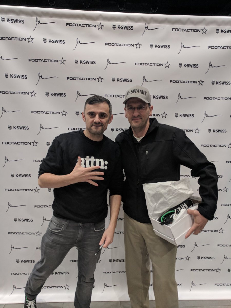 nikhilchhajar's tweet image. RT AaronSyman: CoreyDunn_ SB18II garyvee I got you. I was there to meet Gary not really there for the shoes. &quot;Doing the right thing is always the right thing&quot; call me. I will give you a very fair price. The 10.5s are mine!!!  by garyvee #GaryVee #Awesomen…