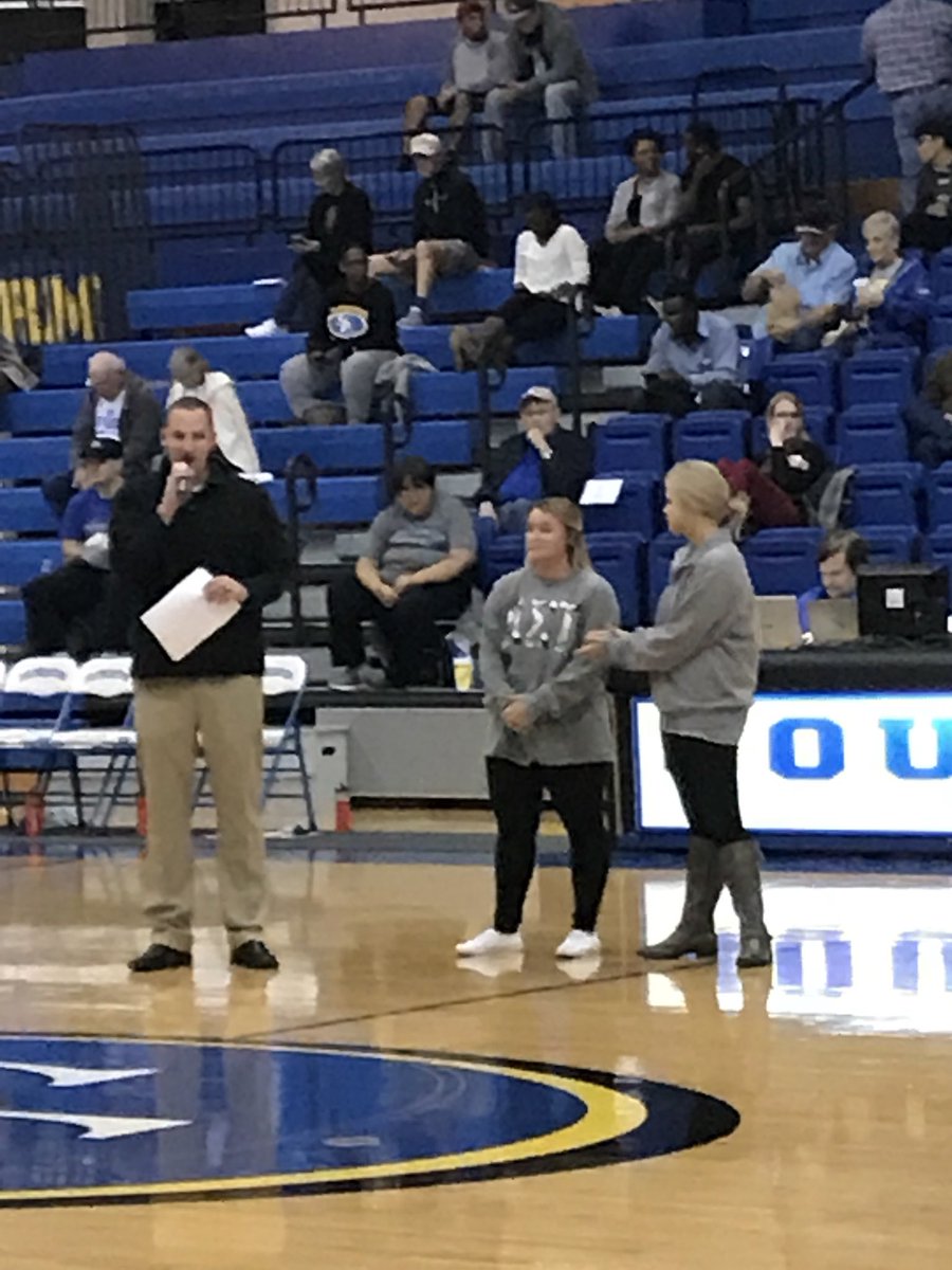 Shoutout to Alpha Sigma Tau for donating 178 cans tonight for the Sorority Canned Food Drive! Big thank you to Alpha Sigma Tau and Sigma Sigma Sigma for participating to help give families a Thanksgiving meal.