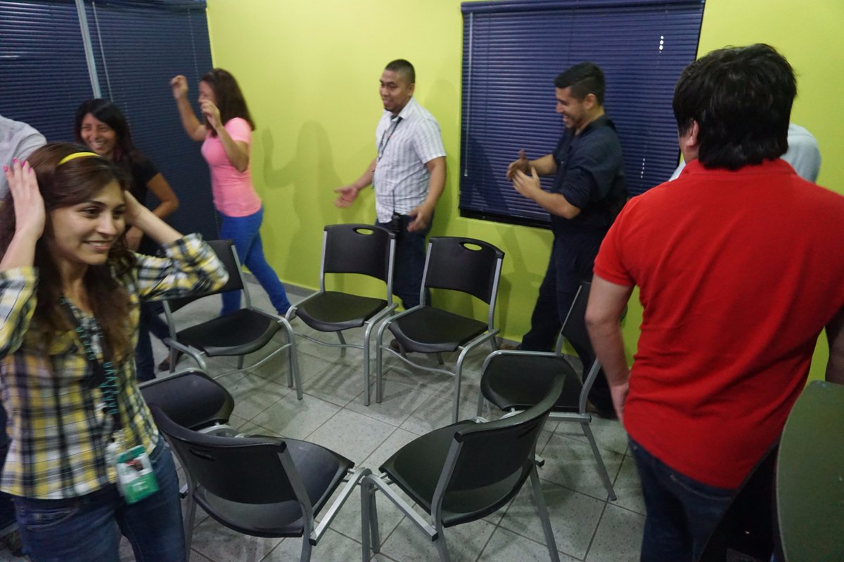 MIReciclados's tweet photo. Porque lo más importante para nosotros son nuestros compañeros que día a día dan lo mejor de sí, comprometidos en hacer de MIR una mejor empresa, porque este es nuestro hogar, porque crecemos juntos y porque su estabilidad es la nuestra. 
#MIReciclados #Reynosa #CapitalHumano https://t.co/CzUOVoeTNy