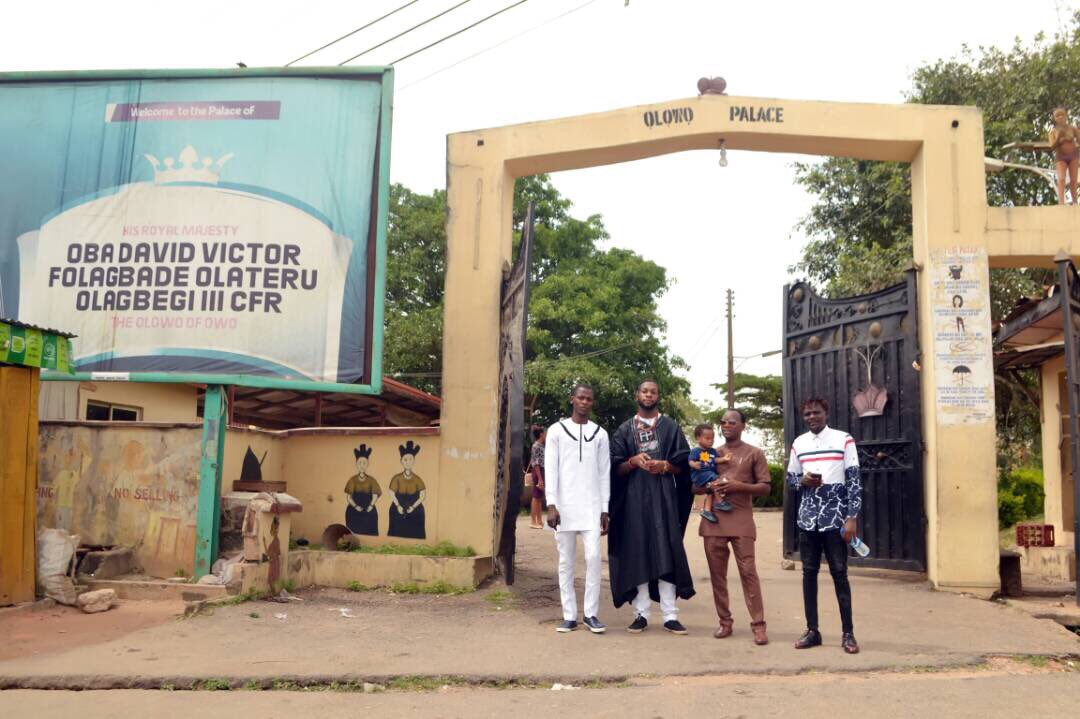 mrfreakyp1's tweet photo. OWO WAY ๐๐จ mans had to branch d roots #Roadtrip #RoadTour #ONDO #CommitVideoInBio #OLOUN #OlateruOlagbegi #FreakyP https://t.co/mEIdGZm3lQ