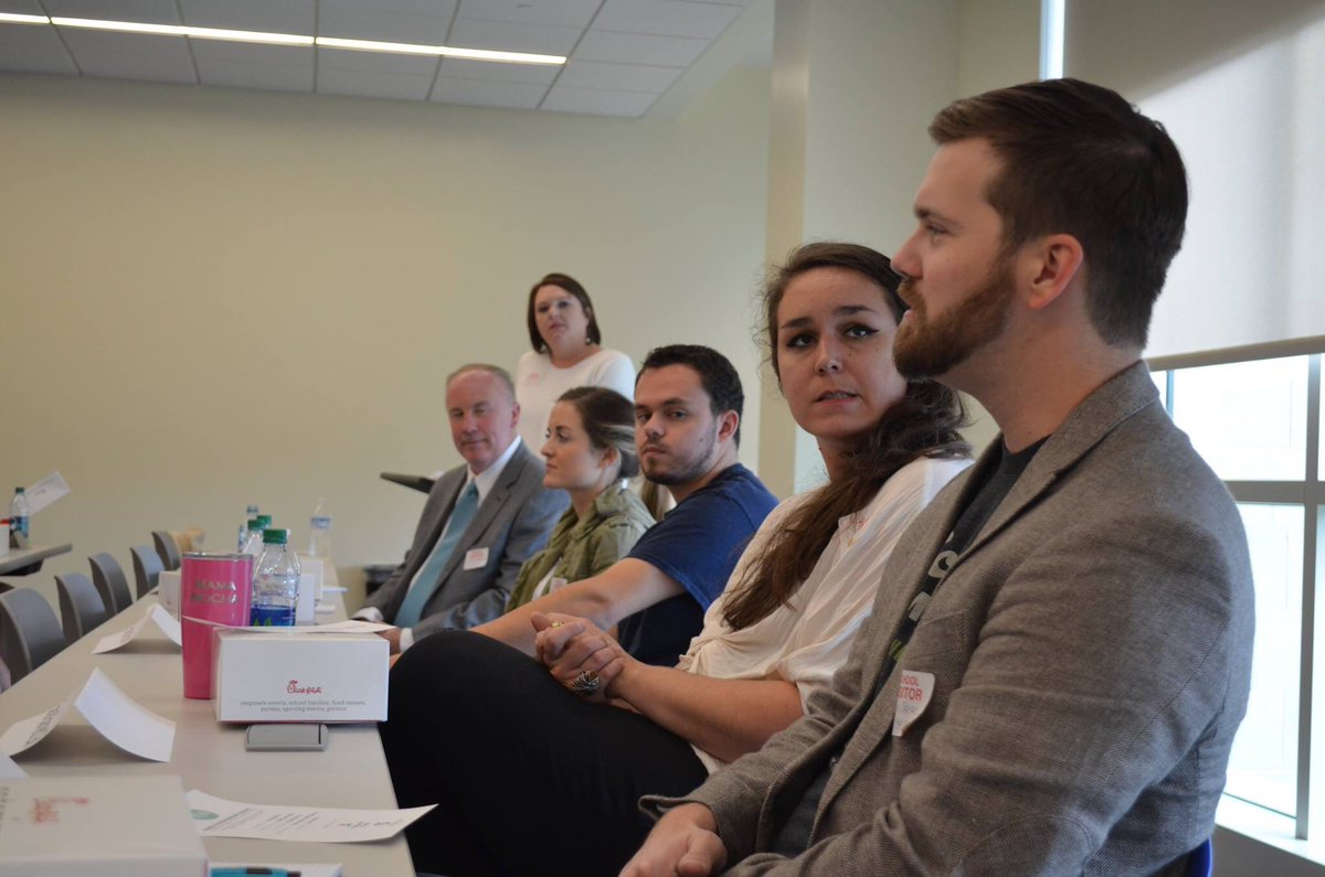 AuburnCityEdu's tweet photo. TY: The Auburn Chamber of Commerce held a panel discussion for students at AHS that highlighted success stories of local entrepreneurs! https://t.co/gZdfsOGUHN