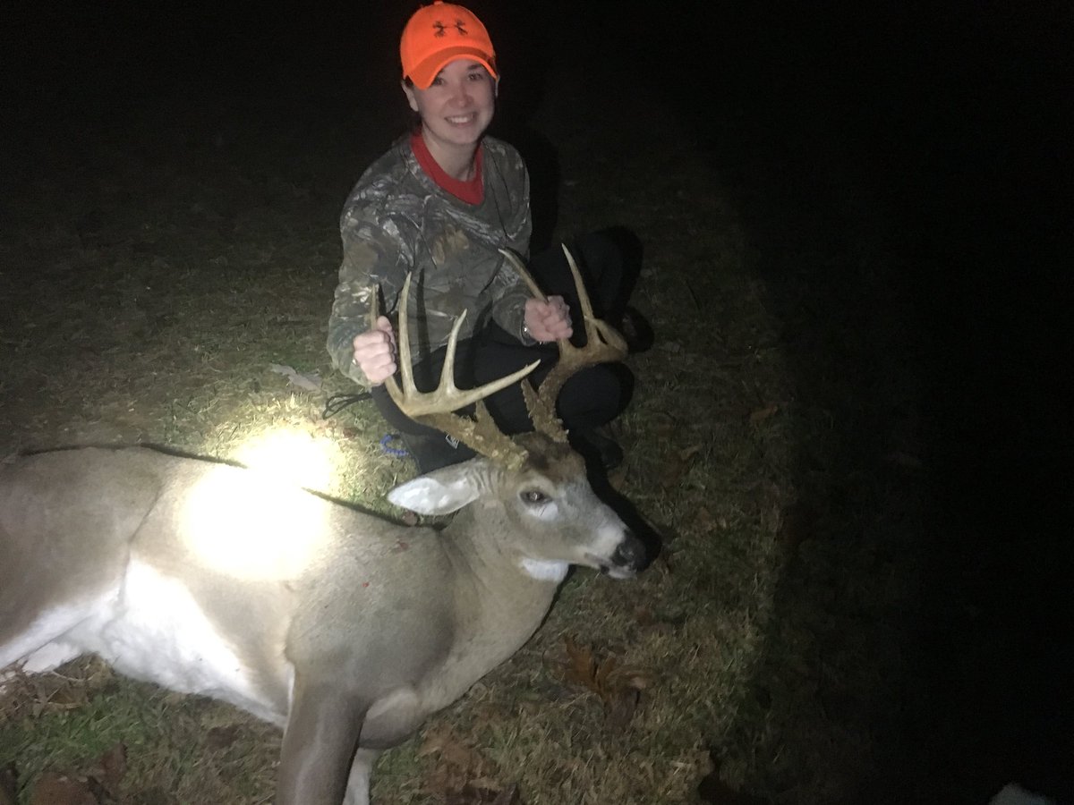 jlgrim07's tweet photo. #myfirstbuck https://t.co/1BFlOrEeZn