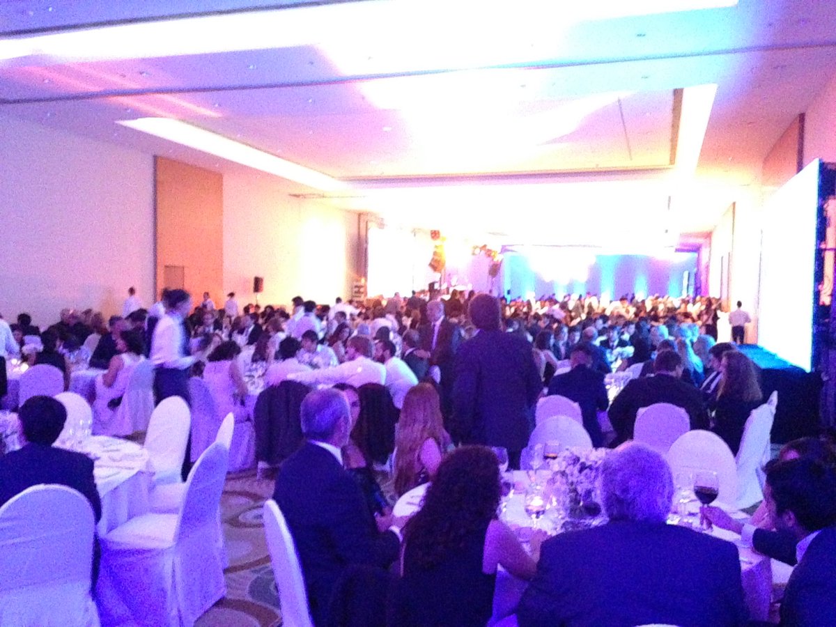 host_and_found's tweet photo. El Gran Salón del Sol de @InterMendoza completo de punta a punta con la celebración de la fiesta de @AEjecutivosMend #AEM #Eventos #InterEventos https://t.co/tefjJZjIJM