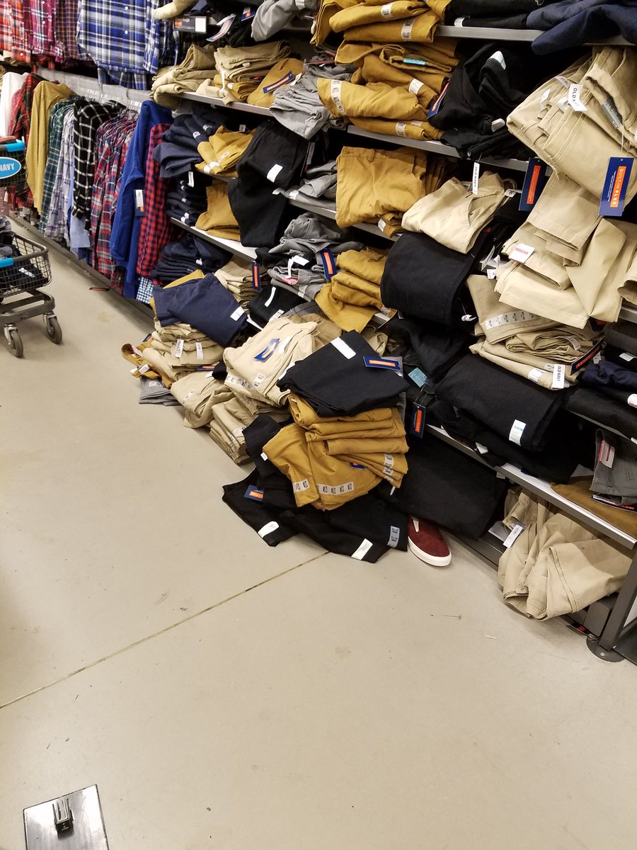 My deepest sympathies to all <a href="/OldNavy/">Old Navy</a> employees. Unsung heros because people are savages.