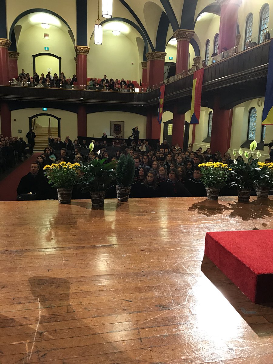 bburge_canada's tweet photo. Great view of #QGrad17 graduands & family & friends in #queensu Grant Hall - @QueensEduc @queensgradstudy Fall Convocation https://t.co/U3PKNnJ00J