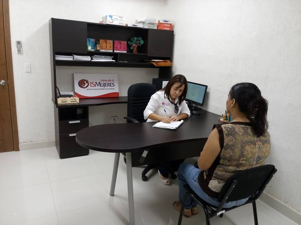 GobBCS's tweet photo. Con la apertura del Centro de Justicia para Mujeres y los servicios del #ISMujeres, ahora las mujeres tienen un centro que les otorga de manera eficaz el asesoramiento en atención integral para su desarrollo y empoderamiento. #BCSMásGrandeQueSusRetos #BCS2doInforme https://t.co/M4V24JlzY1