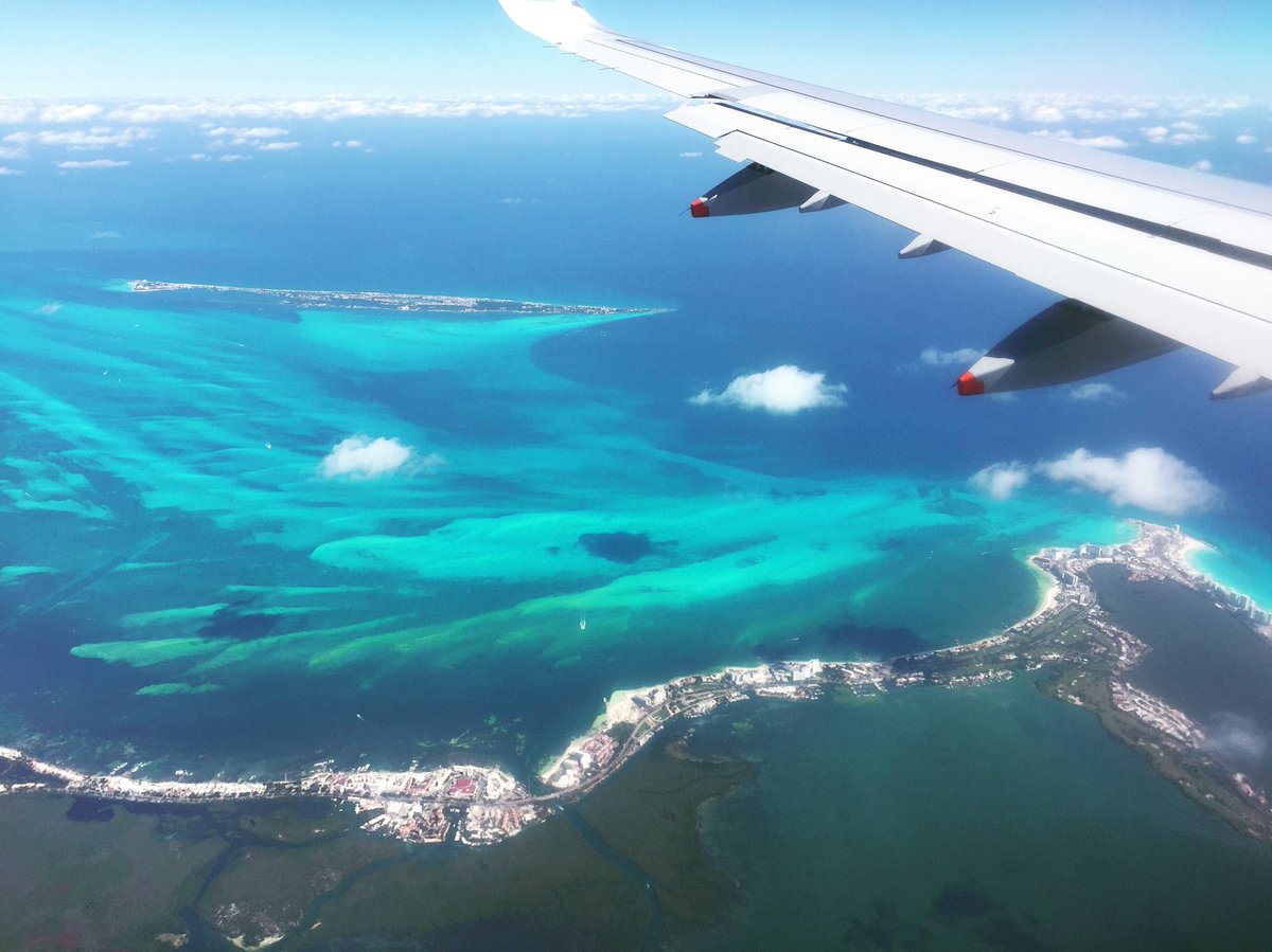 ClauDueMx's tweet photo. Ya llegue @SergioEsquerMx 🛬🏝 #UrgePlaya #BronceadoExpress #OnTas #Cancún #Paraíso 
https://t.co/oVL910jSld https://t.co/BqZio5vFNb