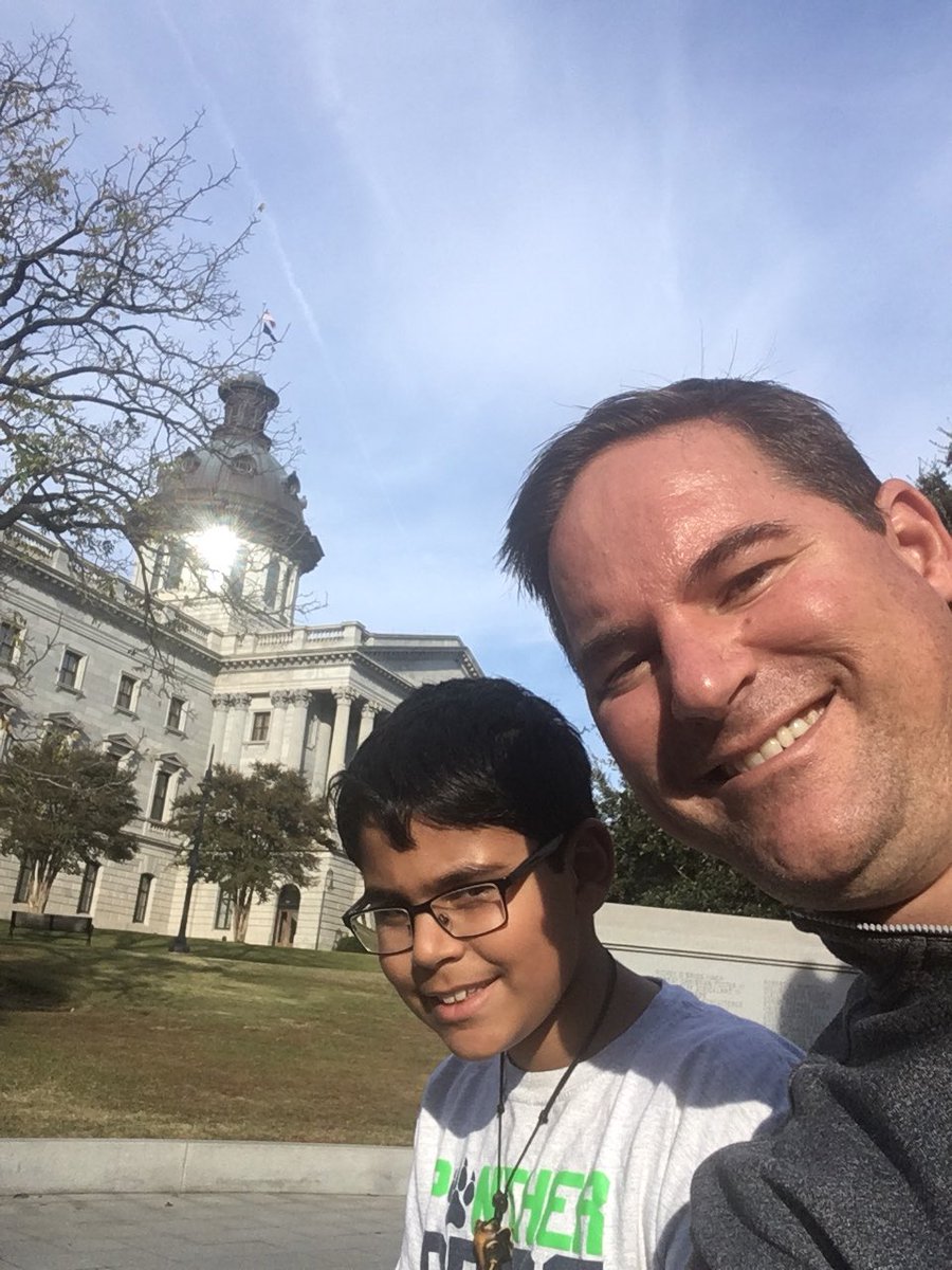 MTRR29's tweet photo. Ending the day at the Capitol!  History buff twins !!! https://t.co/hNXUN5U81N