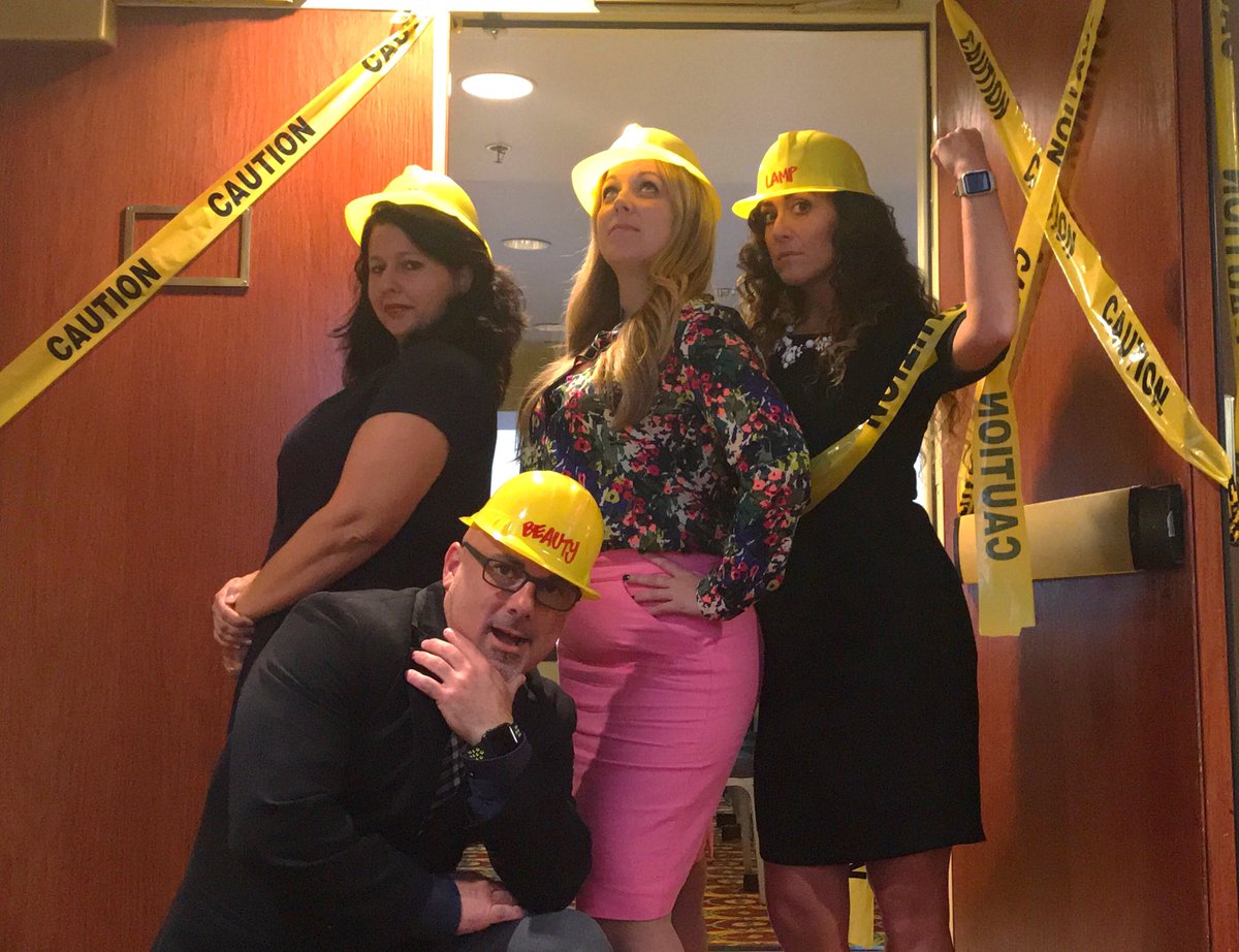 hezmac18's tweet photo. RT if you’re coming to Sierra J at 1:35pm for “BRICK BY BRICK: BUILDING BETTER INSTRUCTIONAL LEADERS!” We are ready for you #NSSSA17 👏🏼 @AnthonyDisario @jenniferdobbs1 @mrsleahashley https://t.co/peoTnRJagr