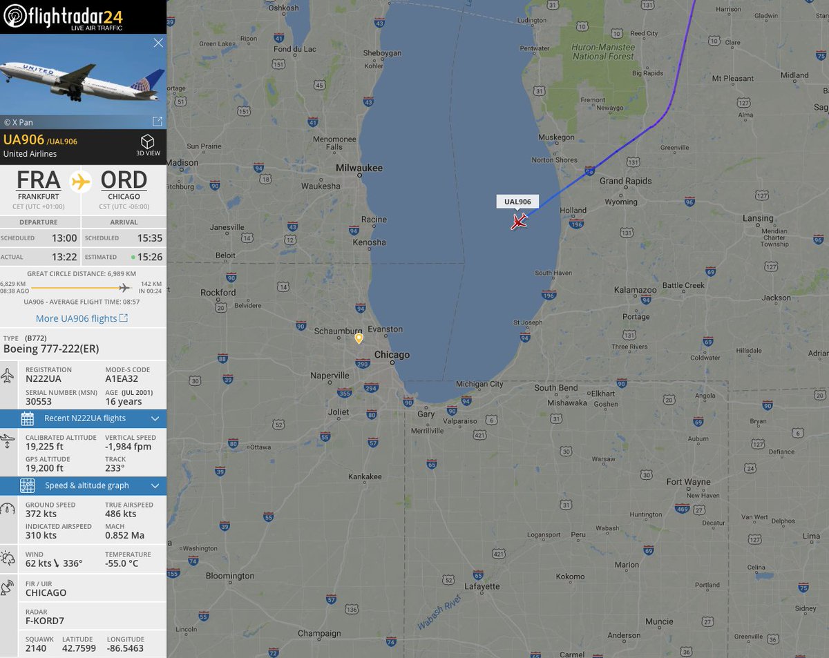 The captain of @united #UA906 retires after landing in Chicago following nearly 40 years with the airline and 20,000 hours flown. Congratulations captain!

flightradar24.com/UAL906/f8c3927