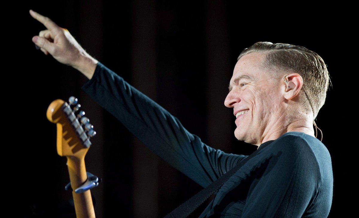 Canadian rocker Bryan Adams performing at Senators outdoor game  ow.ly/DMqo30gDaqR  #ottnews https://t.co/4srHiRn4p1