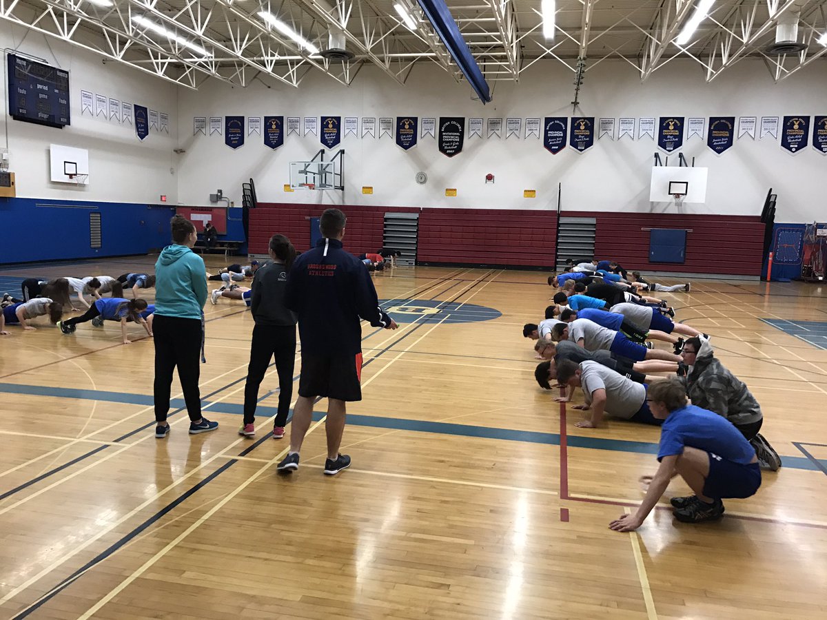 MrA113n's tweet photo. @sd35brookswood Student Teachers at work! @sfueducation @UBCTeacherEd #think35 #wit2fit @LangleySchools https://t.co/nT2tS4hMS4