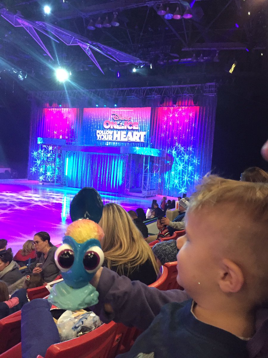 ShaneinYYC's tweet photo. The only kid at @DisneyOnIce looking for a #zamboni #yyc https://t.co/S5TF2lFh2e