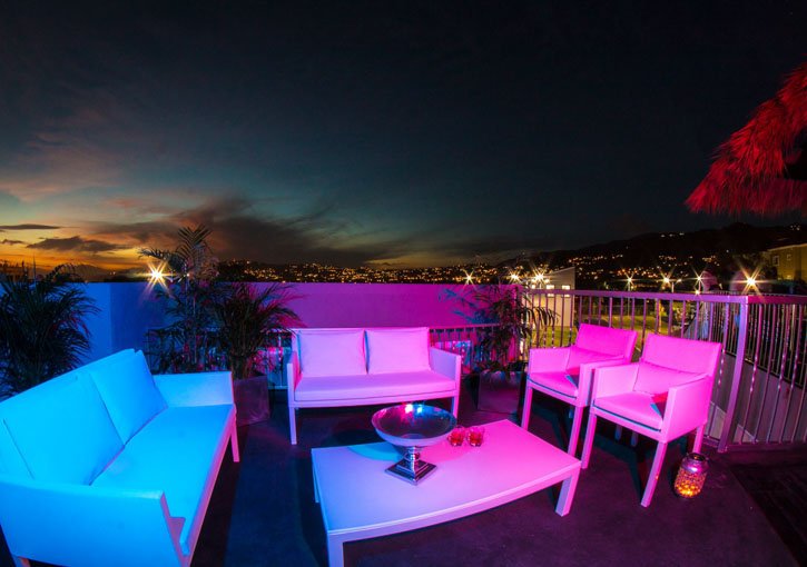 ClubKingstonVIP's tweet photo. #100HopeRoad provides you with a modern, top of the line gaming lounge, an action packed sports bar, an elegant grill and bar and a rooftop lounge with an amazing view. A defininte fav for #RestaurantWeek2017💯🇯🇲 #food #yum #instafood #yummy #amazing #instagood #photooftheday https://t.co/nEJarmFBJA