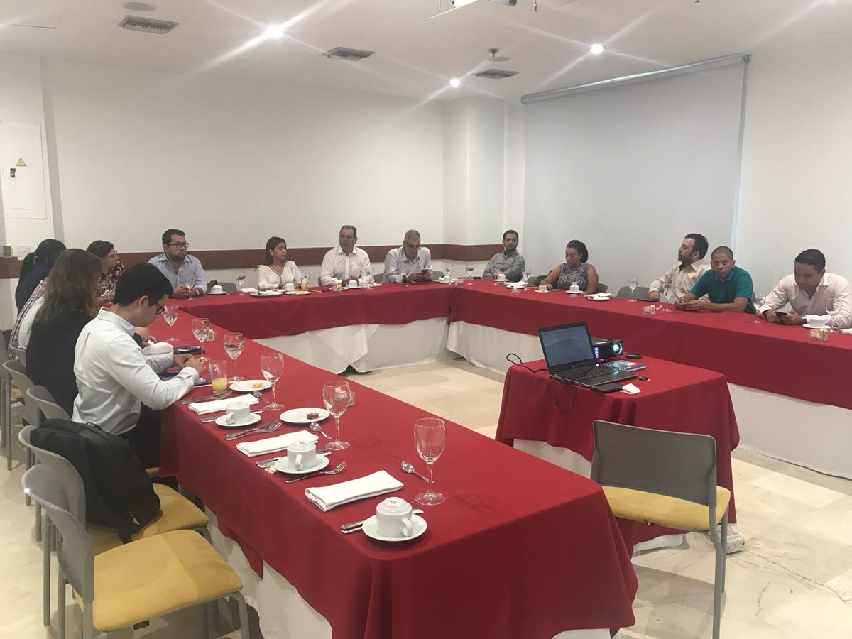 ClusterMetalmec's tweet photo. Reunión con aliados estratégicos. #hablandodecluster @Gobatlantico @UniversidadCUC @CRC_Atlantico1 @UninorteCO @alcaldiabquilla https://t.co/yxbC5x6tu7
