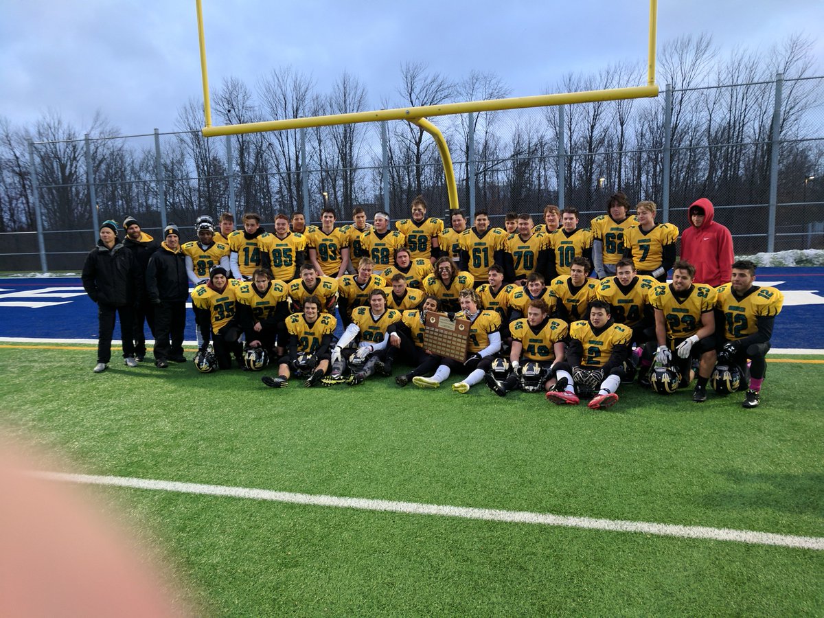 chatfootball's tweet photo. THE #CFC50 @nsstritons ARE HEADED TO THE HAMMER!! They beat a strong @joa_football squad 28-7 to advance to their first ever #OFSAA Bowl!

Nantyr will represent the #GBSSA in the #NationalCapitalBowl on Nov 27 @ 4:00 PM against the #EOSSAA champion!

Finish it off boys! #SCAA https://t.co/gTofciQJvy
