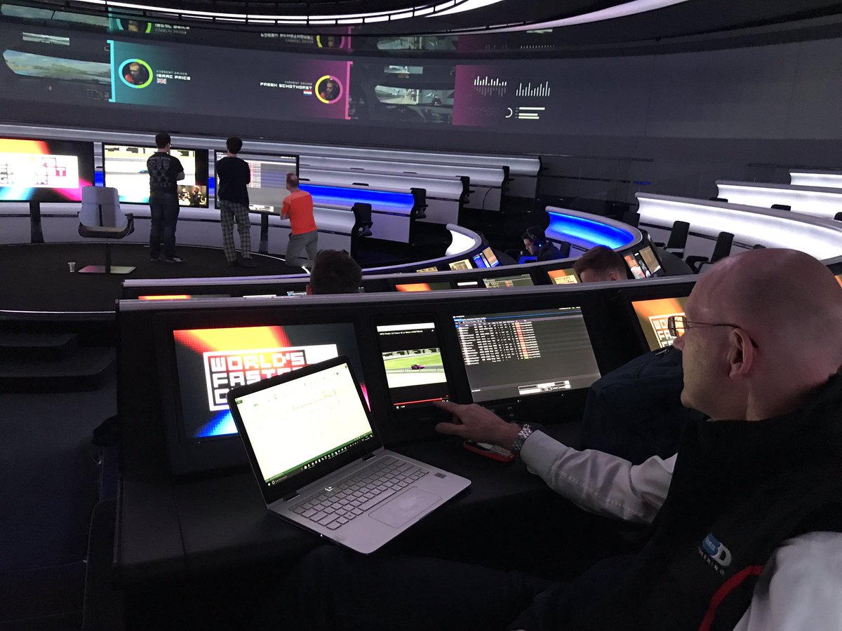Some people taking #WFGFinals 24hr race very seriously. <a href="/Greavesmsport/">Greaves Motorsport</a> boss Tim on his 'virtual' pit wall! He has won the real thing before