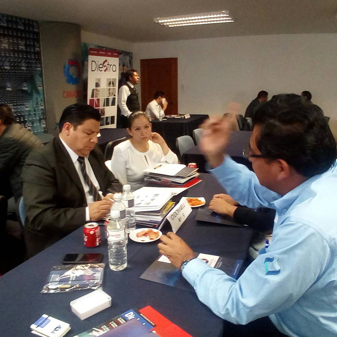 canacintrap's tweet photo. Agradecemos a las Empresas Compradoras, proveedores que se dieron cita y personal operativo de #CANACINTRA Puebla por su valiosa participación en el Encuentro #ClienteProveedor 2017 el cuál fue un rotundo éxito!!
Enhorabuena!! 👏✅📑💼👔▶ https://t.co/xvnt85vJFf