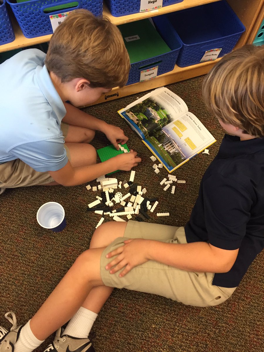 DeFreesWills's tweet photo. Building famous landmarks with our #TSS2ndGrade buddies and @HolliBice! @SchenckSchool #LEGO #STEM https://t.co/Xw6U3U6HC6