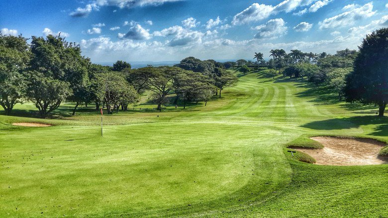 GolfDigest's tweet photo. This "ban golf" piece is so off-the-mark that it's a must-read 😑: https://t.co/b8xAR9RgYI https://t.co/LAWzr4QkQv