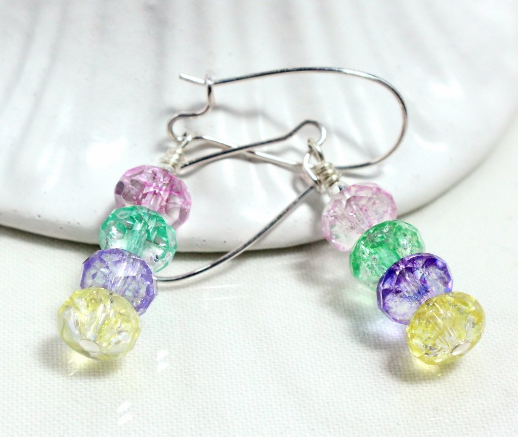 Ice Flake Quartz Earrings, Pastel Colors etsy.me/2rM2I33 #jetteam #etsymntt