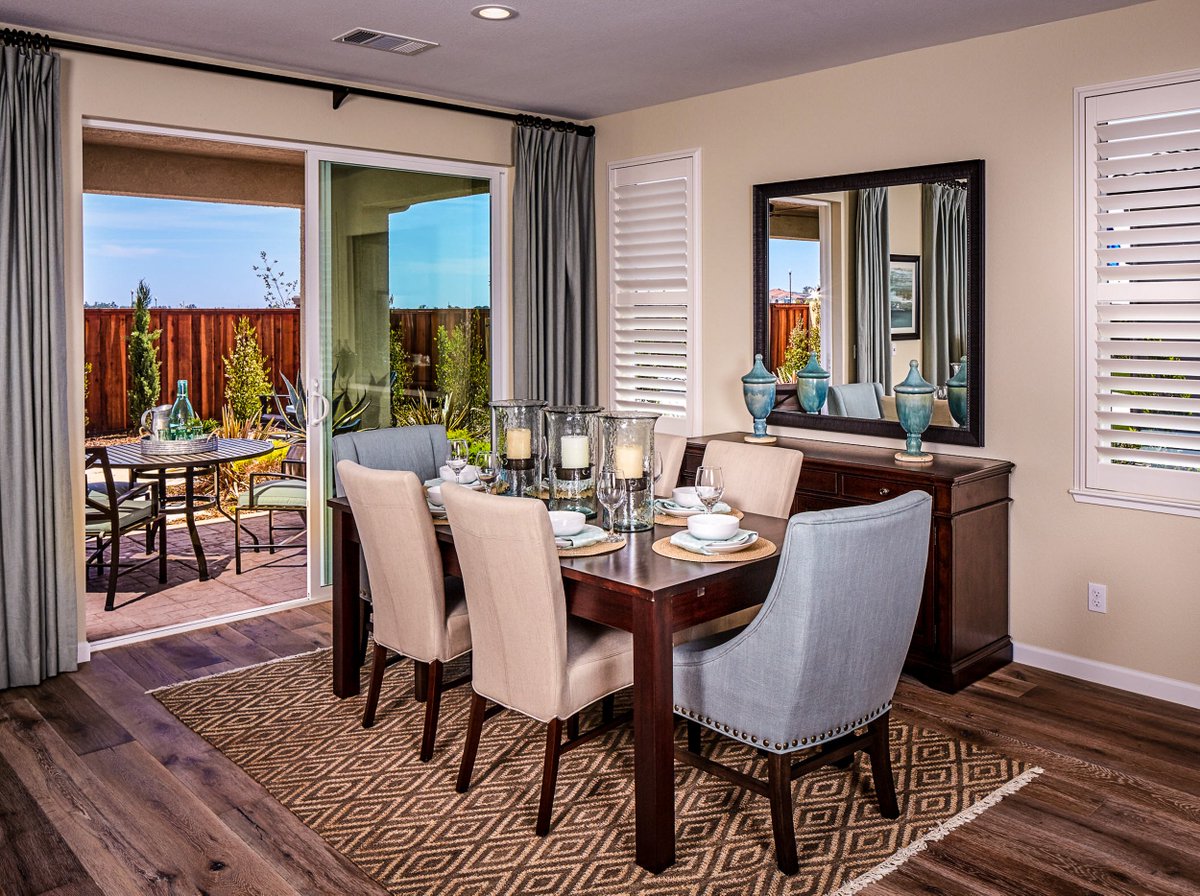 SacramentoTM's tweet photo. #Dinnertime is #storytime… https://t.co/h7lIi1t4ga #diningroom #storytelling #Roseville #Sacramento #TMNorCal #TMSac https://t.co/Mn6yJp2RQO