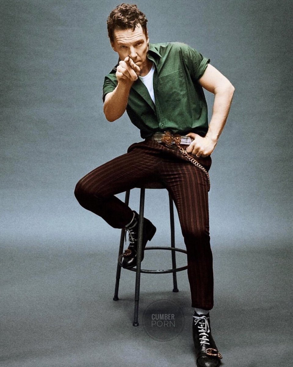 Cumberbuddy's tweet image. Those boots (and trousers) look even better in colour 😍😍😍😍 
instagram.com/p/BbjP5HRByVk/