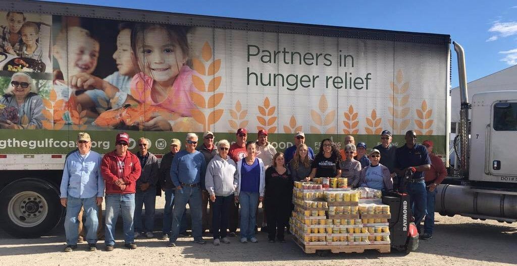 WorldFoodChamp's tweet photo. WFC is proud to announce a donation of over 14,000 pounds of nonperishable food to Feeding the Gulf Coast! Thank you to everyone involved with this #FoodSportSupport!
#FoodSport #WFC2017 #FoodChamps #FoodDonation https://t.co/KXvzA9KNGp