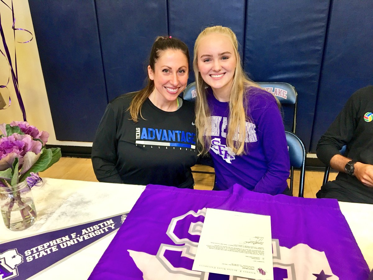 TAVVolleyball's tweet photo. Congrats to #TAV18Blue athlete @neenaperdue on signing with @SFA_Volleyball! #GoTAV https://t.co/ikBvTbRcSR