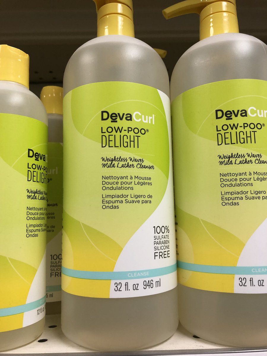 aasian's tweet image. FYI these are the products I use for my curly hair (I’m combo 3a/3b)! DevaCurl is the best brand I’ve tried; been using them since high school and I don’t get this weightlessness definition in any other products I’ve used. NOT sponsored lol