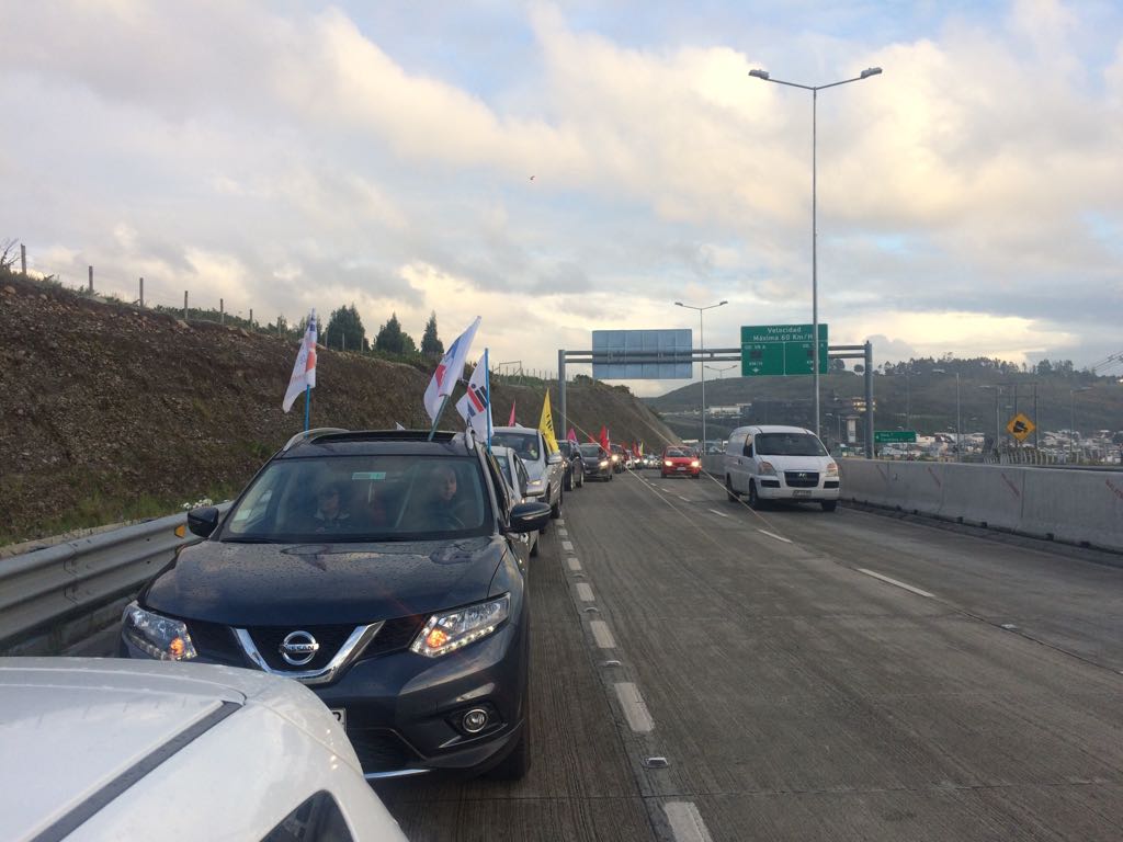 dipcontreras's tweet photo. AHORA: En #PtoMontt, Caravana de cierre de Campaña: CARLOS CONTRERAS DIPUTADO, ALEJANDRO GUILLIER PRESIDENTE https://t.co/ghYK5cl2nv
