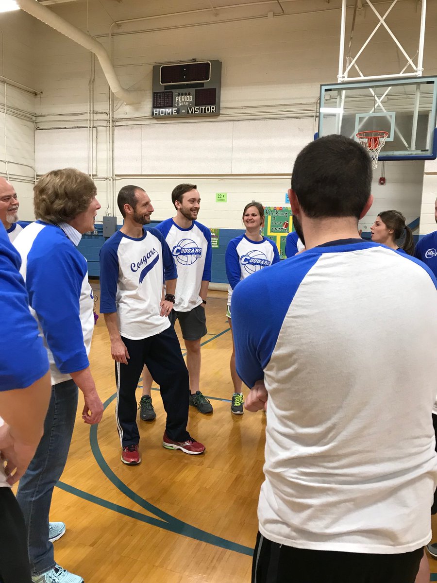 CESTeamKinder's tweet photo. Coach Z giving a pep talk to the staff before the Parents vs. the Staff BIG game! https://t.co/ZlnTMzjkX0