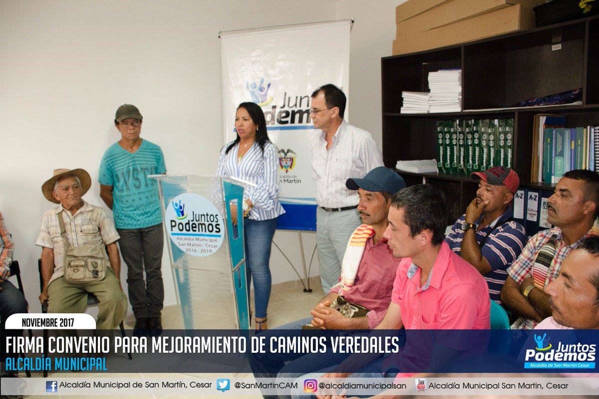 SanMartinCAM's tweet photo. Alcalde Dr. Saúl Eduardo Celis Carvajal firma Convenio con 13 Veredas de la zona alta para mejoramiento de caminos veredales. https://t.co/jY0ahqTIr1