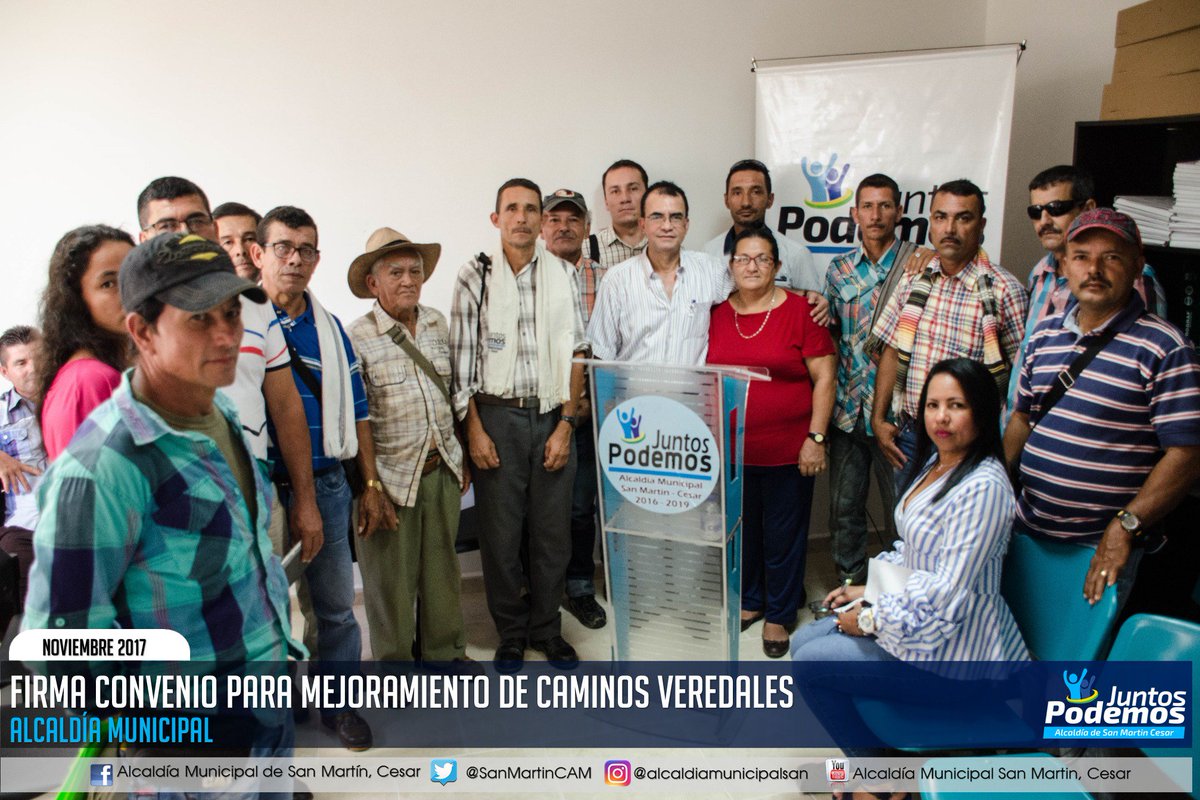 SanMartinCAM's tweet photo. Alcalde Dr. Saúl Eduardo Celis Carvajal firma Convenio con 13 Veredas de la zona alta para mejoramiento de caminos veredales. https://t.co/jY0ahqTIr1
