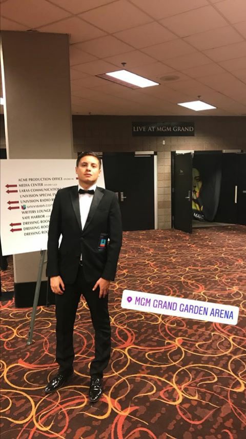 ChechoFanClub's tweet photo. #LatinGRAMMY @ChechoRod 🔥😍 https://t.co/AsKNEueYdn