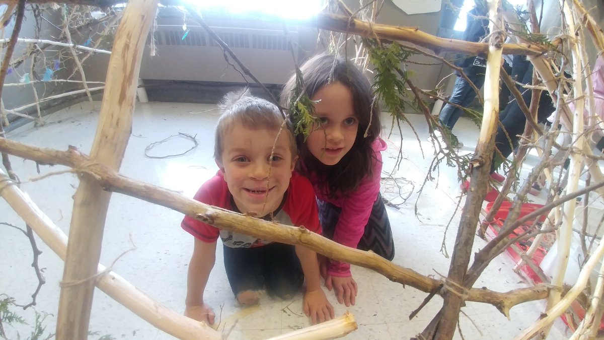 Have so much fun creating dream catchers with the grade 3s and 5/6 helpers #ocsbart  <a href="/StMichaelOCSB/">St. Michael School (Ottawa)</a> <a href="/misssammantha/">Samantha Gordon OCSB (she/her)</a>